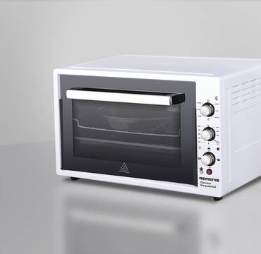 Белая микроволновая печь